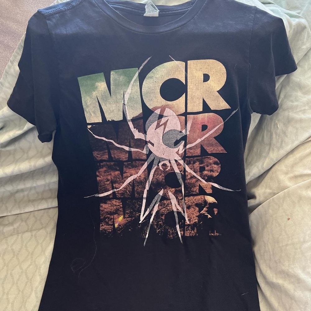 Pacifica Black Tee with Graphic Design
